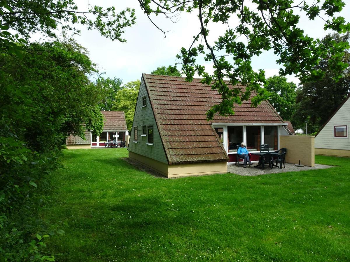 Vakantiehuis Bungalowpark 87 *